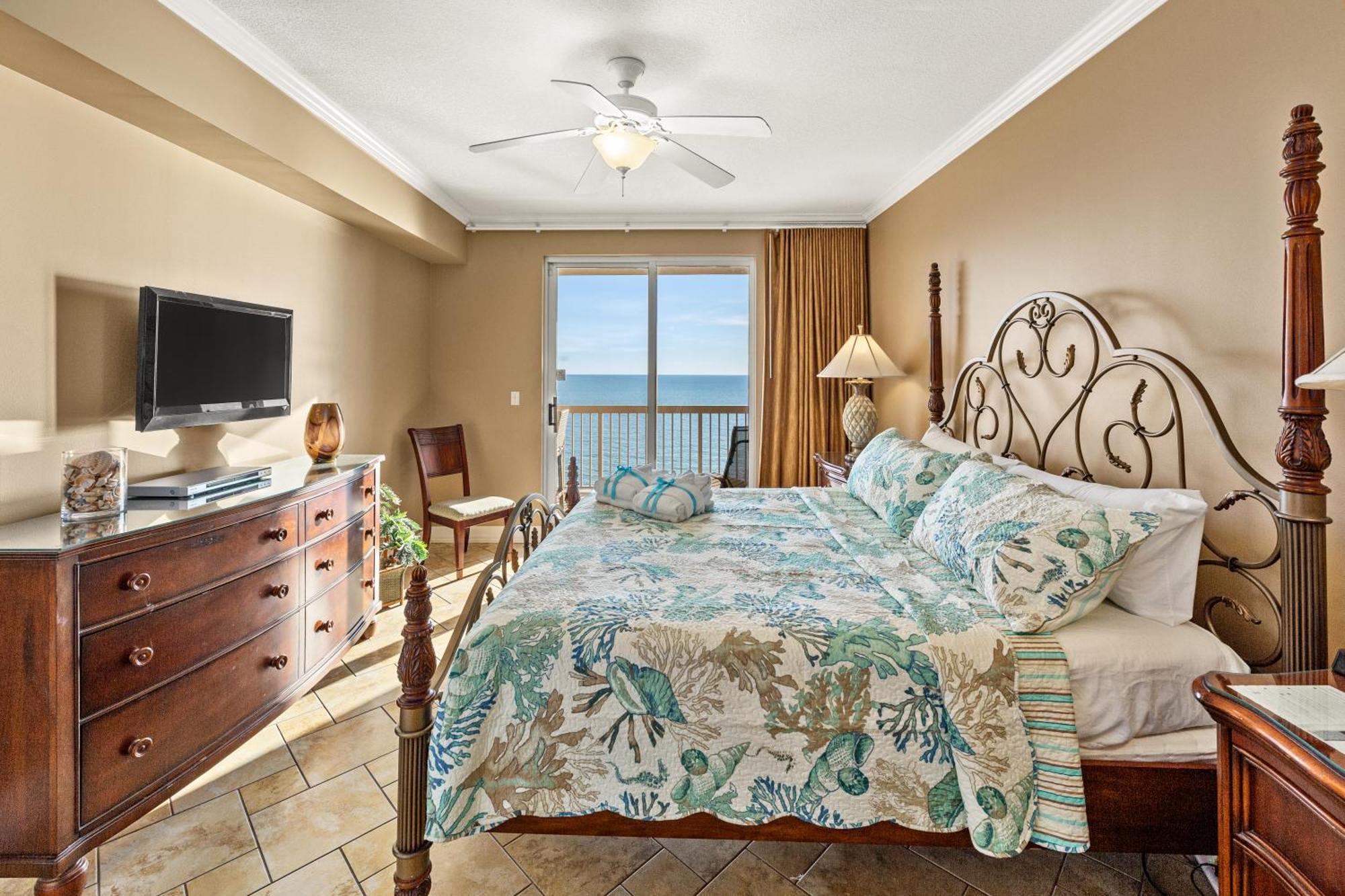 Gulf Front Master Bedroom! 2 Pools & Hot Tubs! Sleeps 8! Panama City Beach Exteriör bild