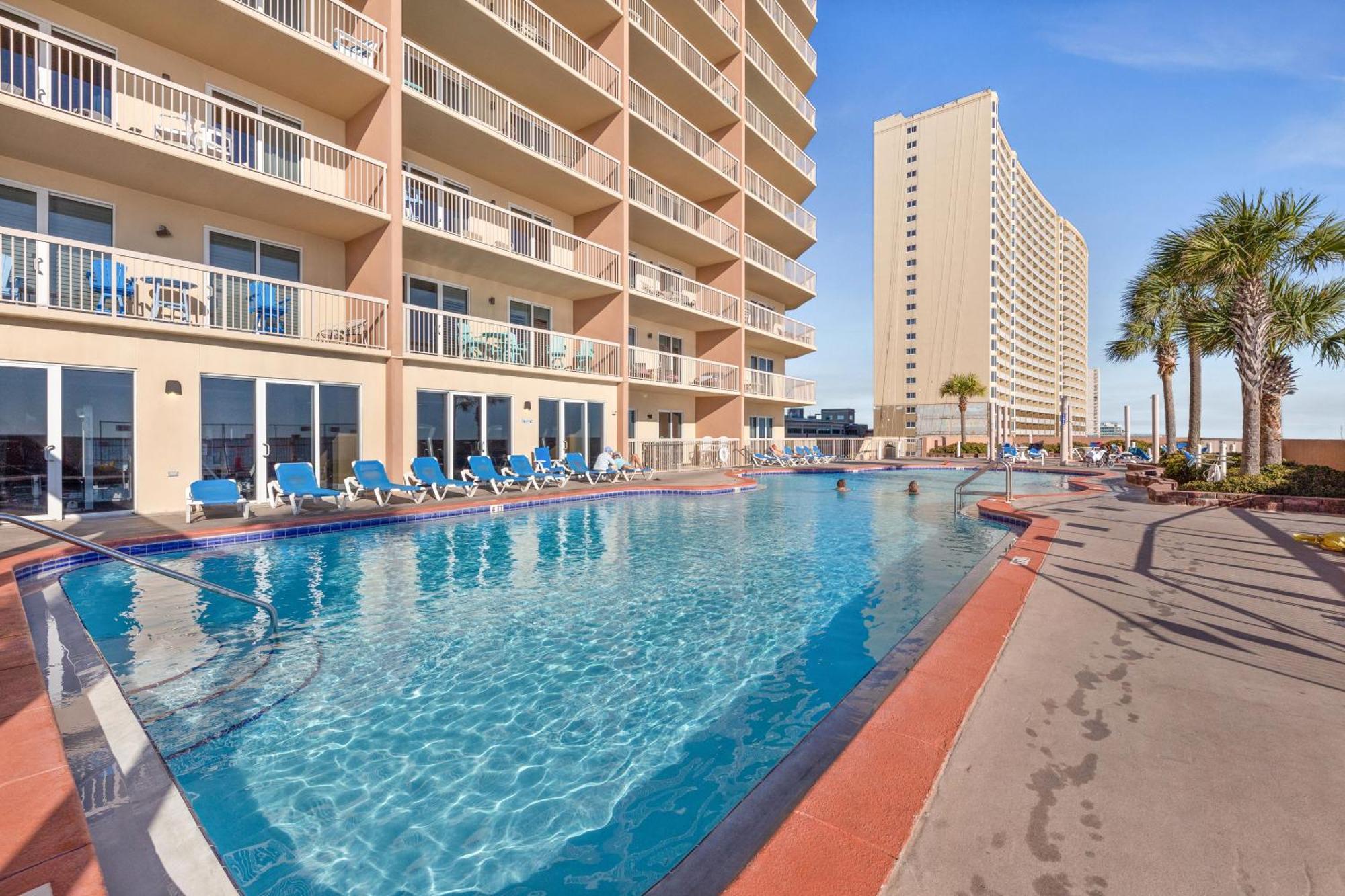 Gulf Front Master Bedroom! 2 Pools & Hot Tubs! Sleeps 8! Panama City Beach Exteriör bild