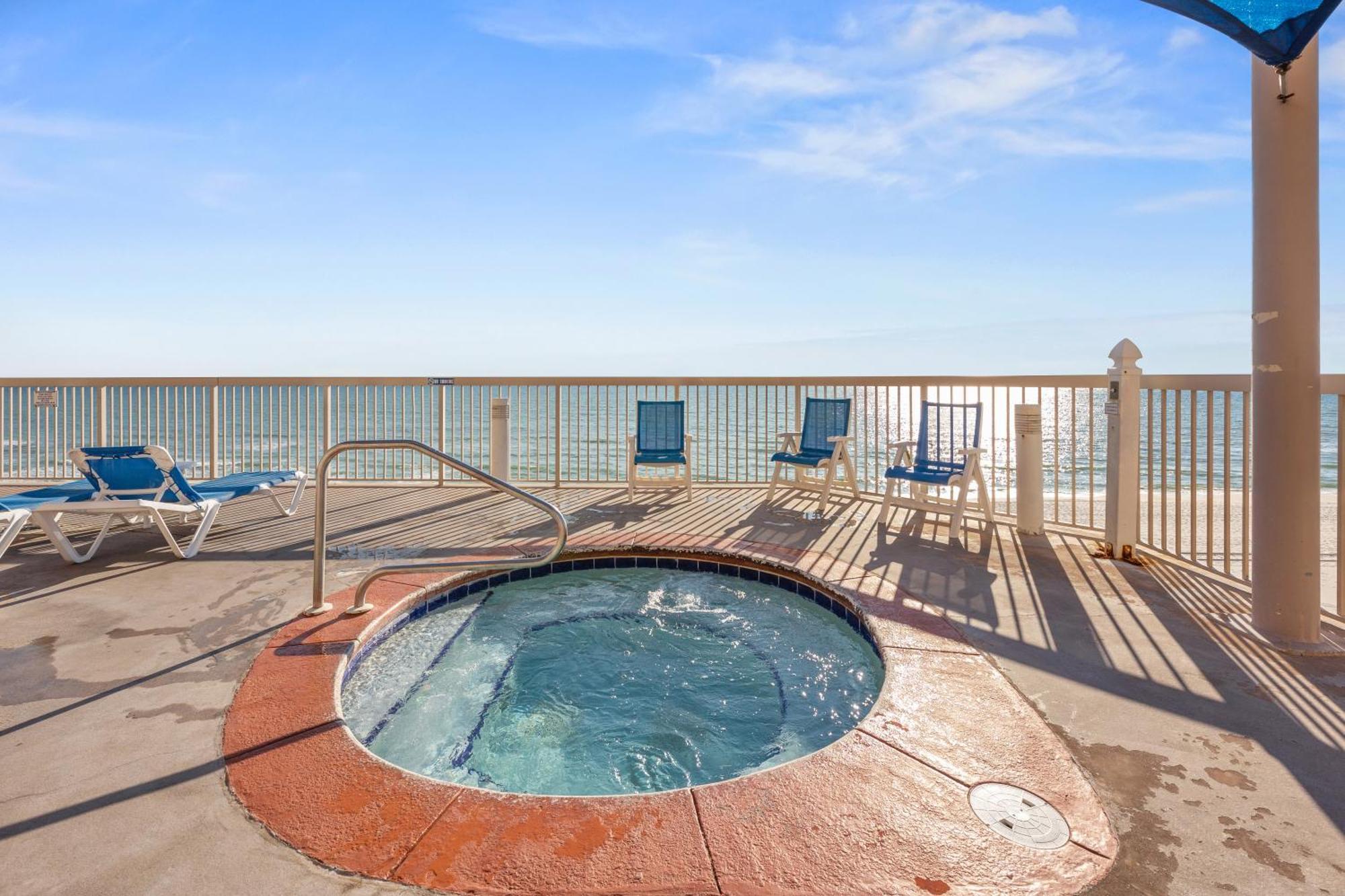 Gulf Front Master Bedroom! 2 Pools & Hot Tubs! Sleeps 8! Panama City Beach Exteriör bild