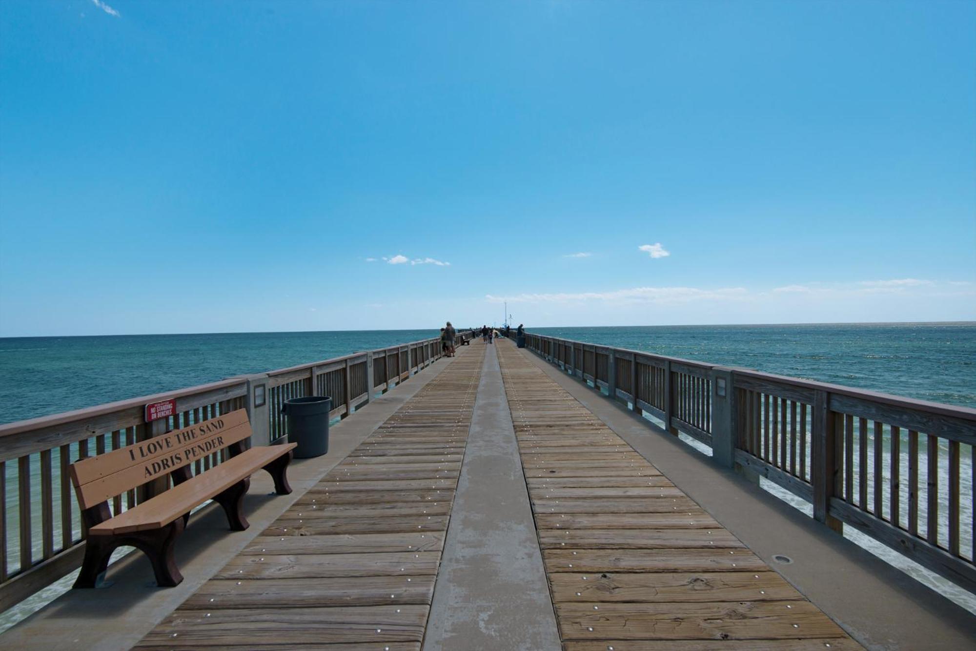 Gulf Front Master Bedroom! 2 Pools & Hot Tubs! Sleeps 8! Panama City Beach Exteriör bild
